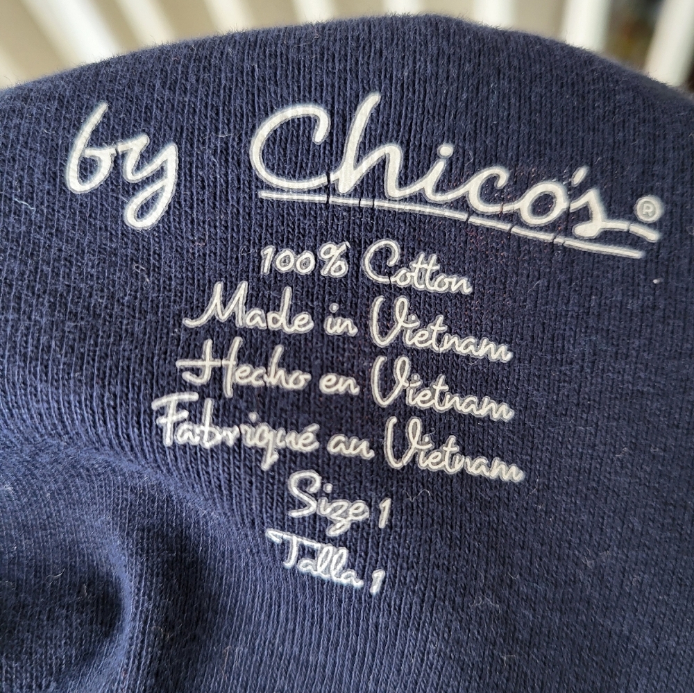 Women's Navy Sleeveless Top - Picture 3 of 5
